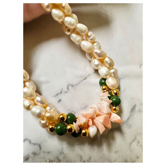 Freshwater  rice Pearl and coral cluster three strand twist necklace - Picture 4 of 7